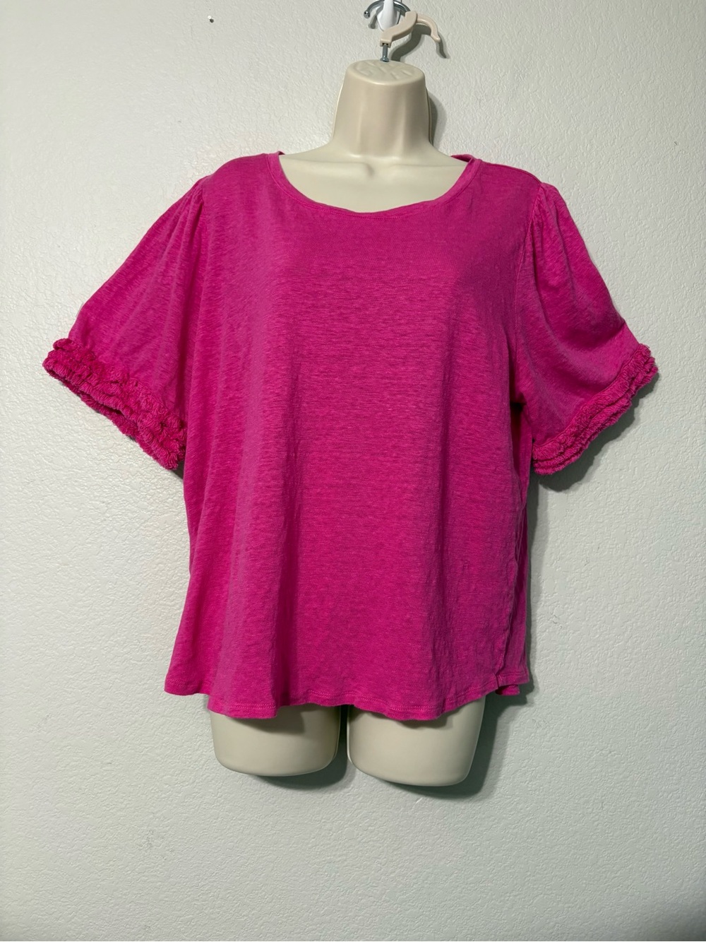 Chico’s Women's Linen Hot Pink Short‎ Sleeve Ruffle Fringe Sleeve Top XL